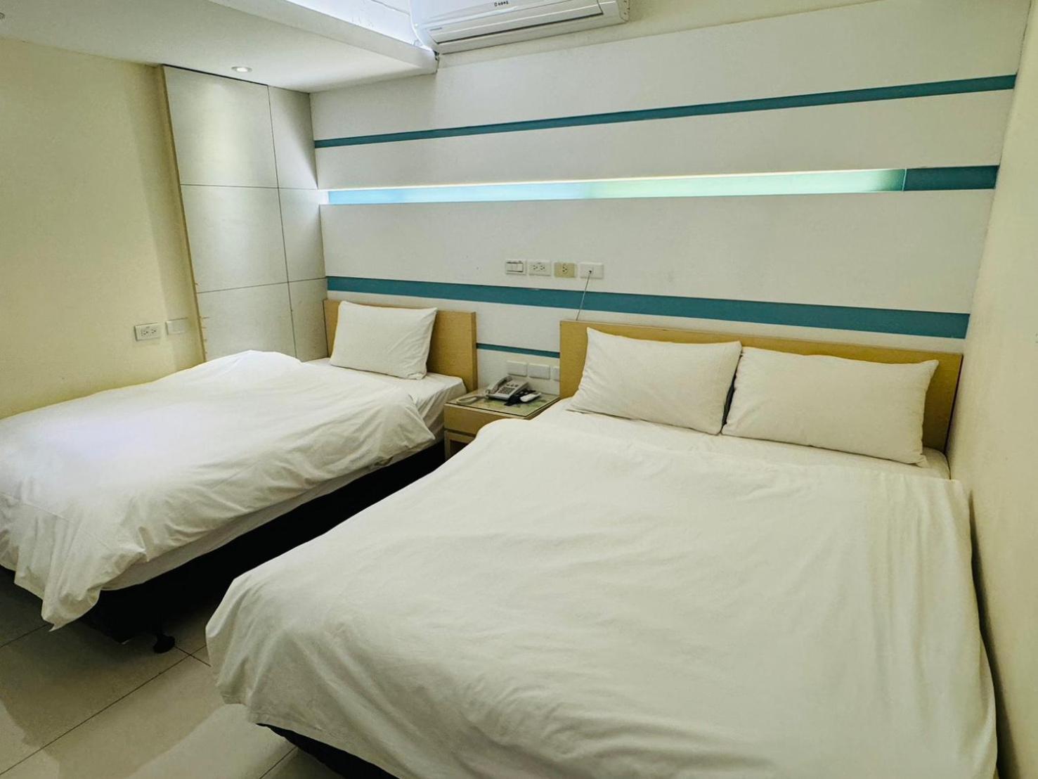 Kiwi Express Hotel - Kaohsiung Station Extérieur photo